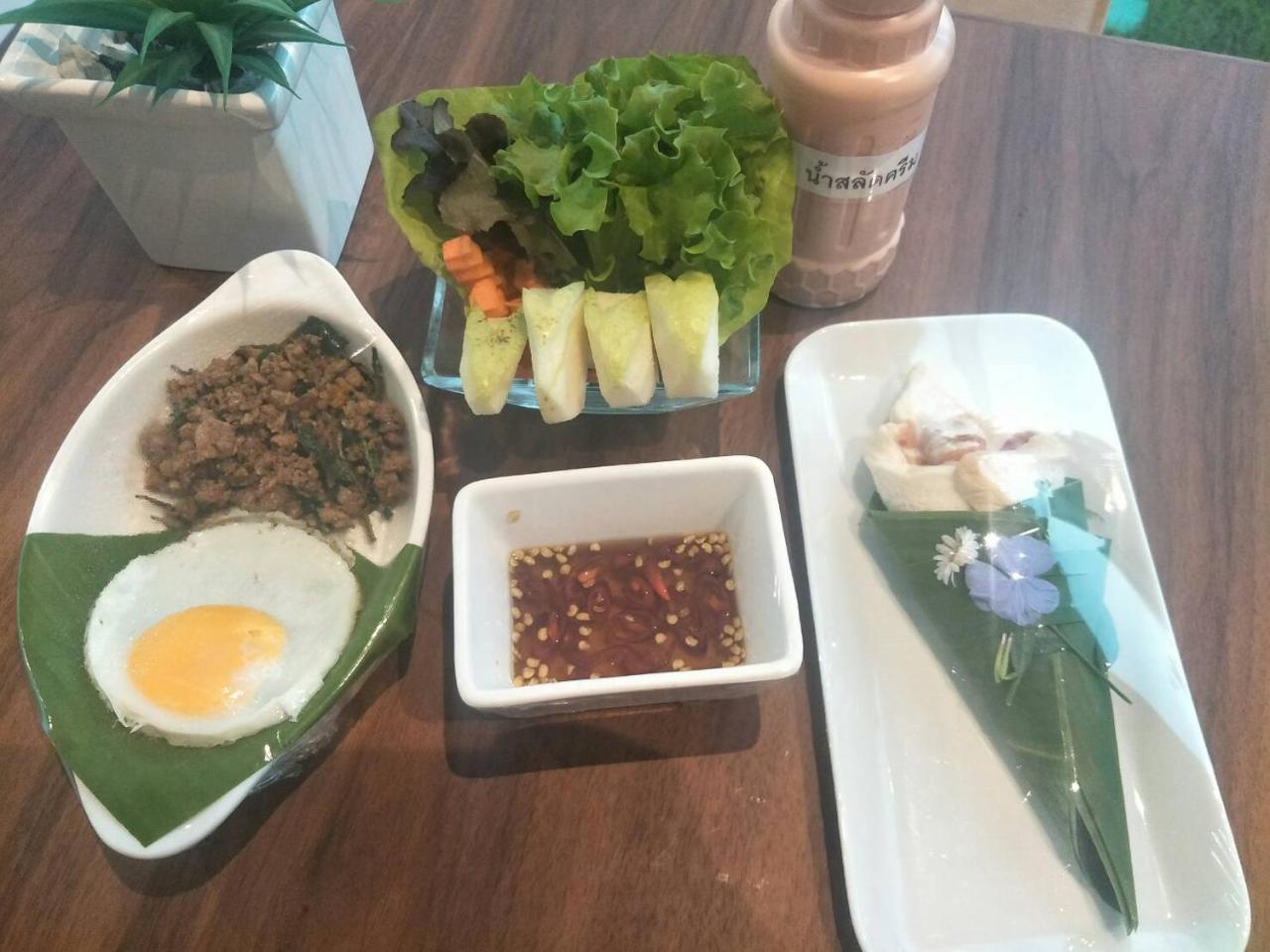 The White Garden Premier Saraburi Otel Ban Dao Ruang  Dış mekan fotoğraf