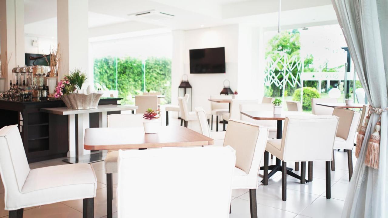 The White Garden Premier Saraburi Otel Ban Dao Ruang  Dış mekan fotoğraf